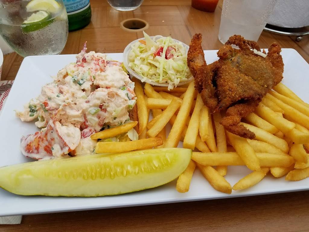 Jordan Lobster Farms | restaurant | 1 Pettit Pl, Island Park, NY 11558, USA | 5168893314 OR +1 516-889-3314