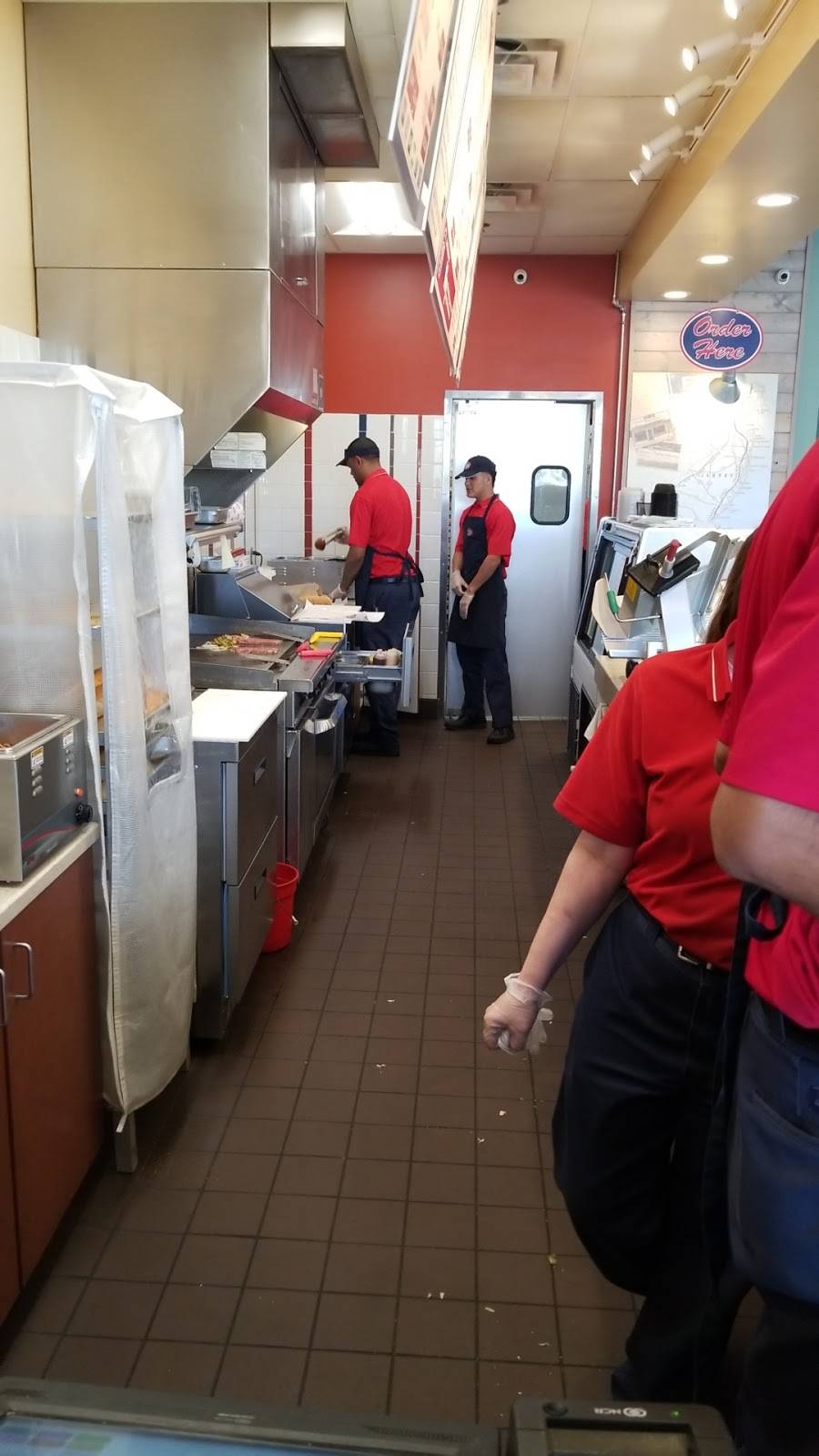 Jersey Mikes Subs | meal takeaway | 10592 N Oracle Rd #150, Oro Valley, AZ 85737, USA | 5204475182 OR +1 520-447-5182