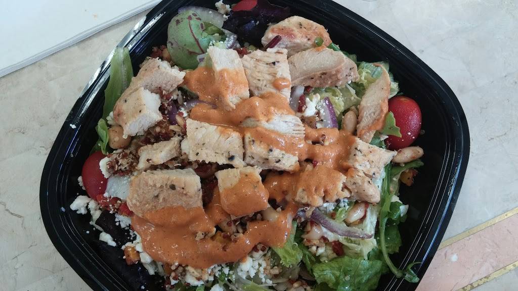 Wendys | restaurant | 570 Middle Country Rd, St James, NY 11780, USA | 6319792235 OR +1 631-979-2235