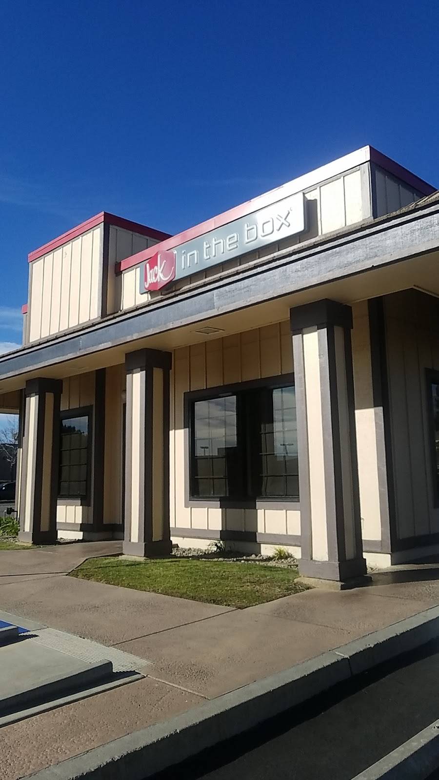 Jack in the Box | restaurant | 6350 W Ramsey St, Banning, CA 92220, USA | 9518452399 OR +1 951-845-2399