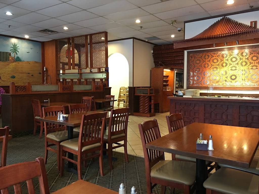 Tarboosh Restaurant | restaurant | 3050 Confederation Pkwy, Mississauga, ON L5B 3Z6, Canada | 9059490222 OR +1 905-949-0222