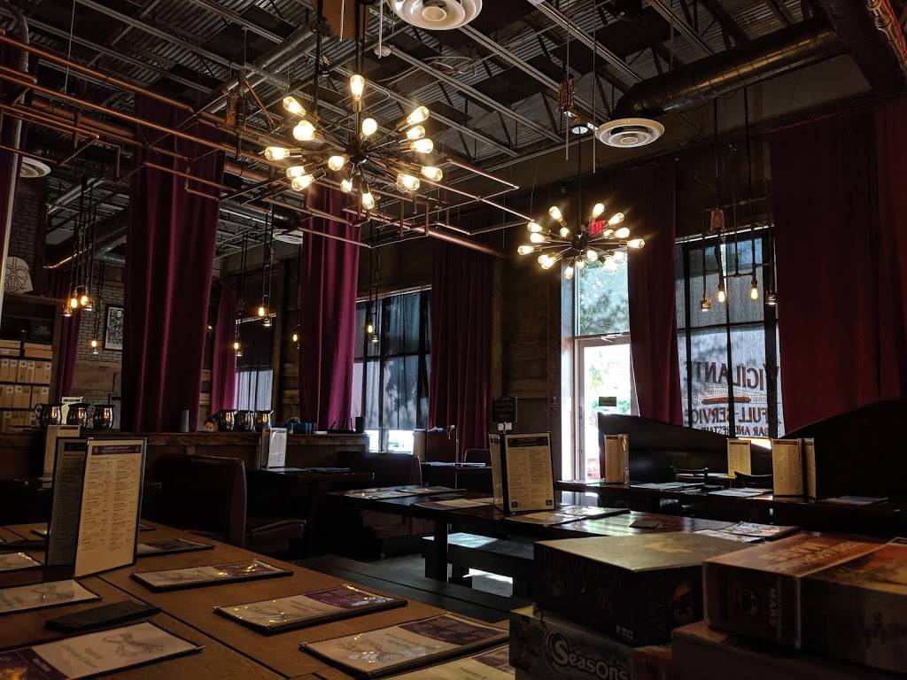 Vigilante Gastropub & Games | restaurant | 7010 Easy Wind Dr #150, Austin, TX 78752, USA | 5125381516 OR +1 512-538-1516