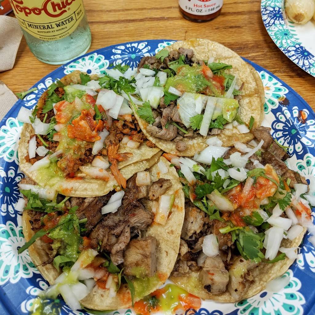 Jarochita | restaurant | 85 N Glebe Rd, Arlington, VA 22207, USA | 7035282789 OR +1 703-528-2789