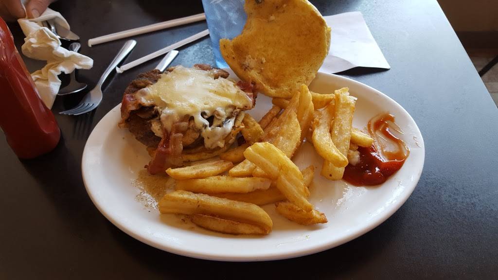 Lillys Kitchen Table | restaurant | 4008 Broadway, Grove City, OH 43123, USA | 6148010771 OR +1 614-801-0771