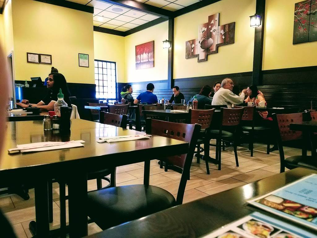 Ramen Station | restaurant | 1960 Donegal Dr #15, Woodbury, MN 55125, USA | 6517317888 OR +1 651-731-7888