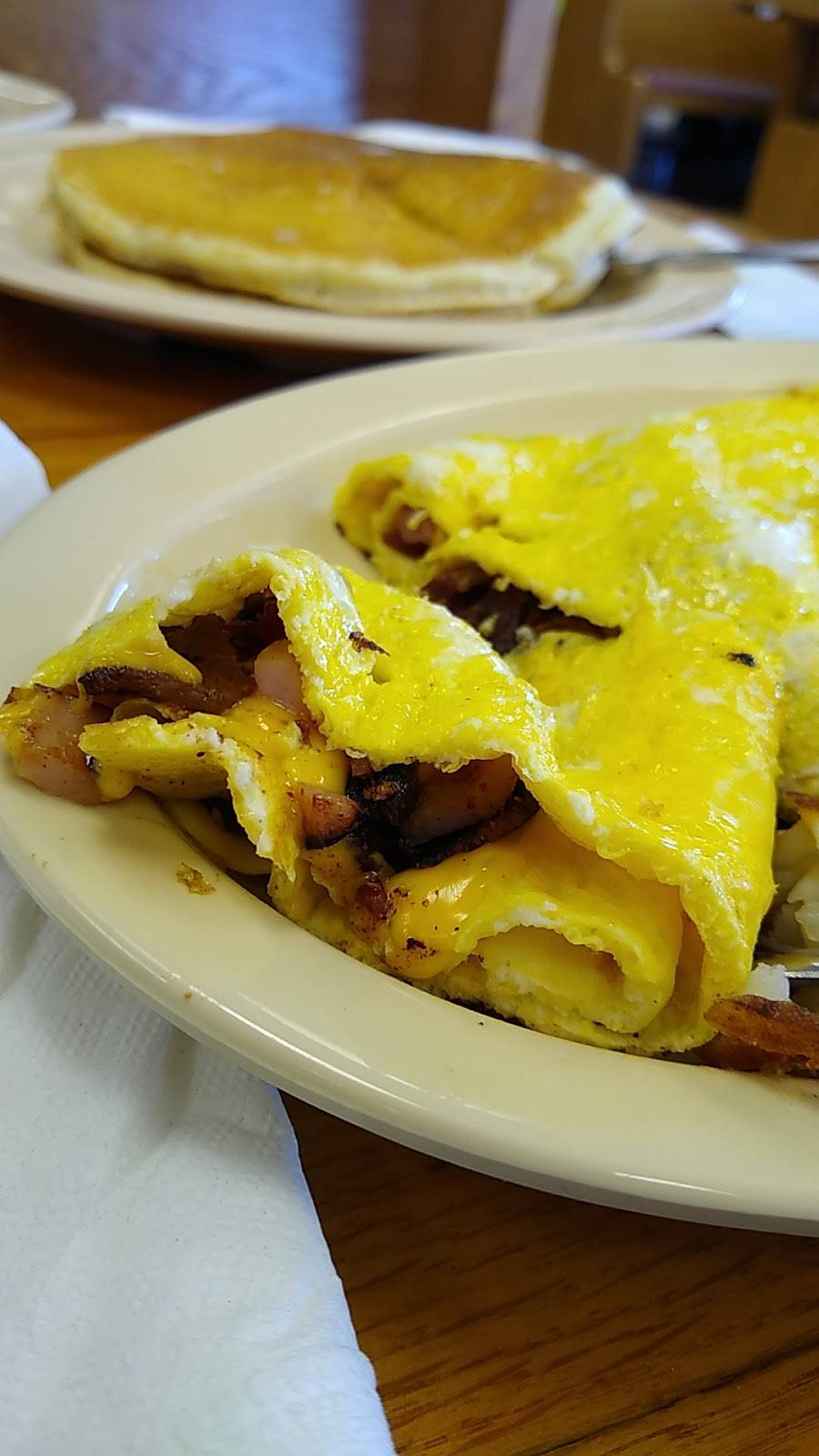 Anutter American Diner | restaurant | 1805 Old County Rd, Pocahontas, AR 72455, USA | 8702022057 OR +1 870-202-2057