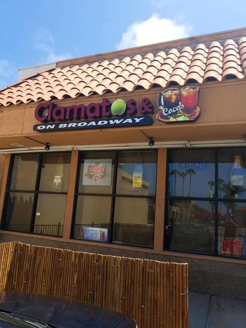 Clamatos And Cocos On Broadway | restaurant | 943 Broadway, Chula Vista, CA 91911, USA | 6196916261 OR +1 619-691-6261