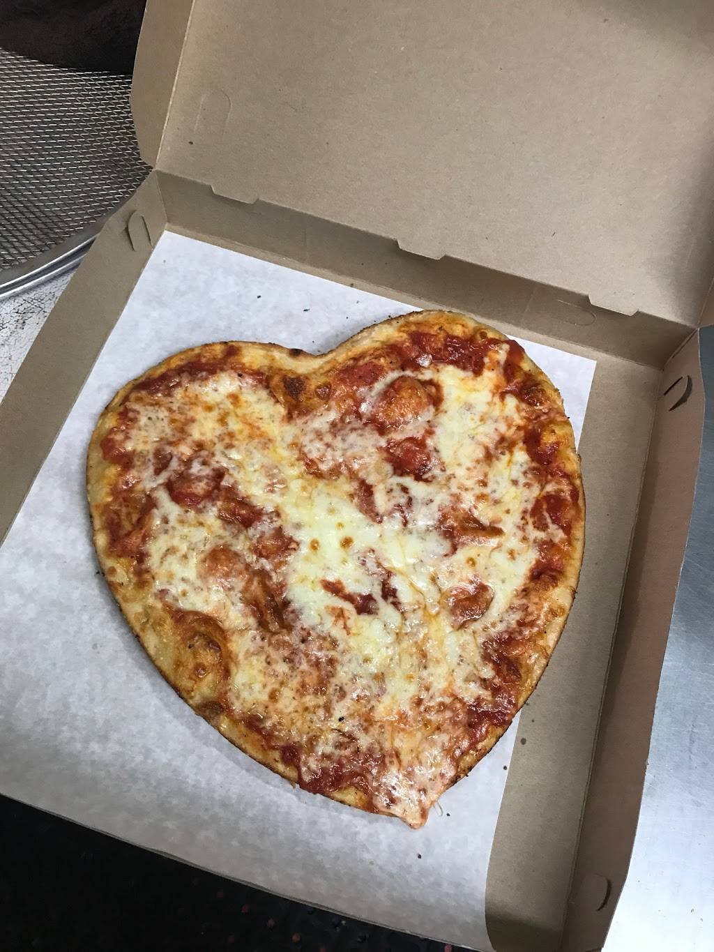 Marias Pizza | restaurant | 2041 Saw Mill River Rd, Yorktown Heights, NY 10598, USA | 9149623583 OR +1 914-962-3583