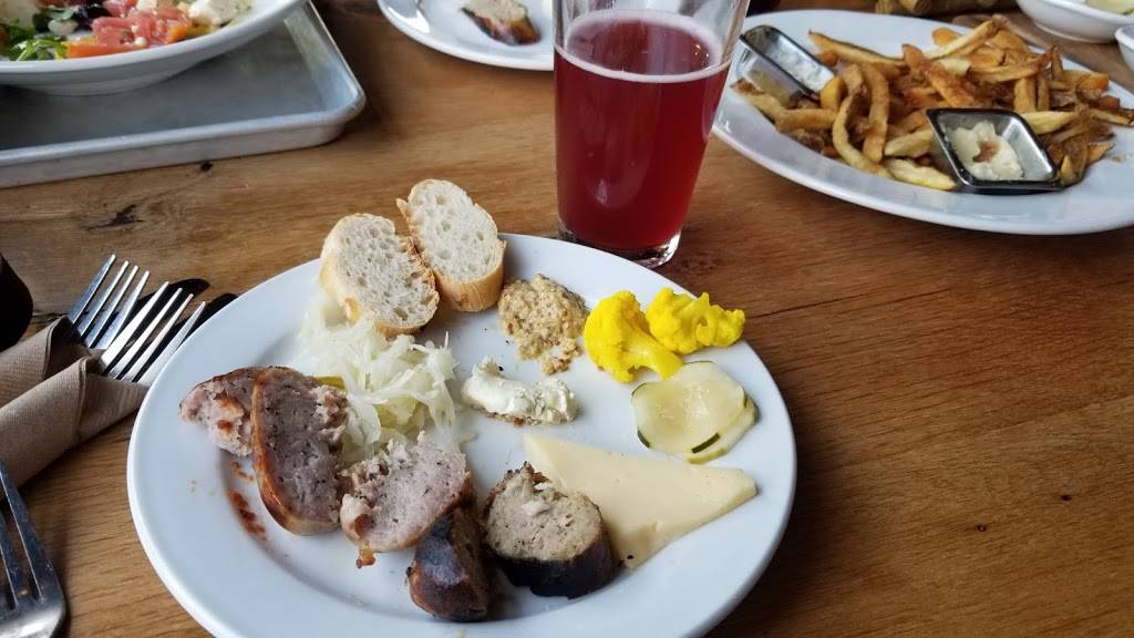 Kardinal Hall | restaurant | 722 Preston Ave, Charlottesville, VA 22903, USA | 4342954255 OR +1 434-295-4255