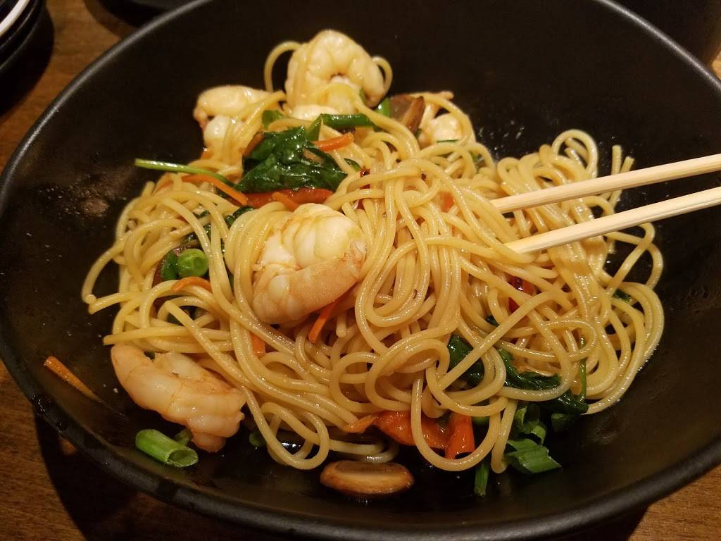 Table Six Kitchen + Bar | restaurant | 6113 Whipple Ave NW, North Canton, OH 44720, USA | 3303051666 OR +1 330-305-1666