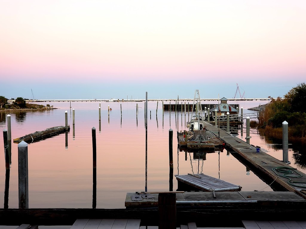 Atlas Oyster House | restaurant | 600 S Barracks St, Pensacola, FL 32502, USA | 8504700003 OR +1 850-470-0003