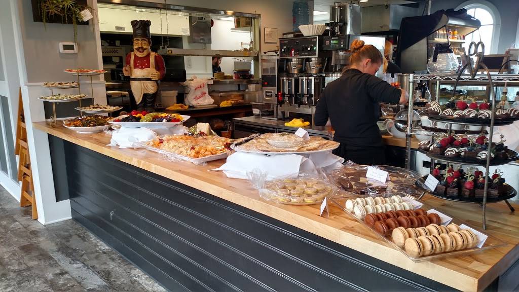 Lamplight Cafe & Bakery | restaurant | 121 W Indiana Ave, Perrysburg, OH 43551, USA | 4198740125 OR +1 419-874-0125