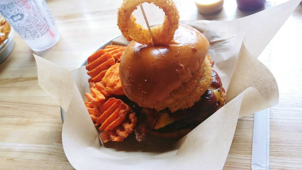 GRUB BURGER BAR | restaurant | 13815 Whittier Blvd, Whittier, CA 90605, USA | 5627817878 OR +1 562-781-7878