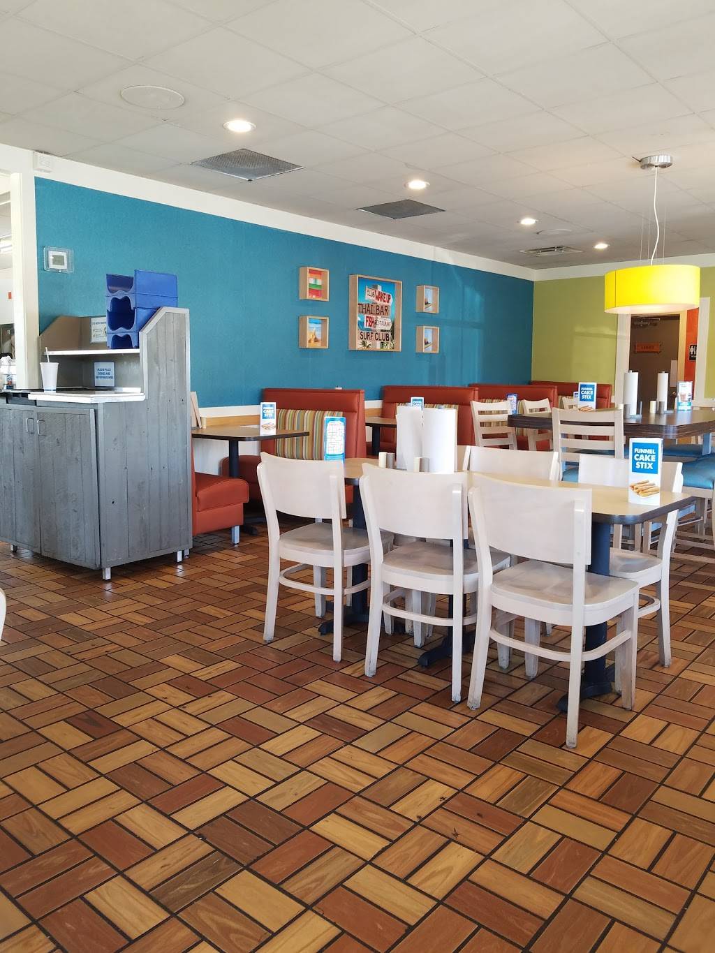 Captain Ds | restaurant | 2062 Main St N, Jacksonville, FL 32206, USA | 9043562707 OR +1 904-356-2707