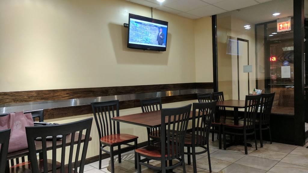 Li Hing Restaurant | restaurant | 5754 W Belmont Ave, Chicago, IL 60634, USA | 7732835838 OR +1 773-283-5838