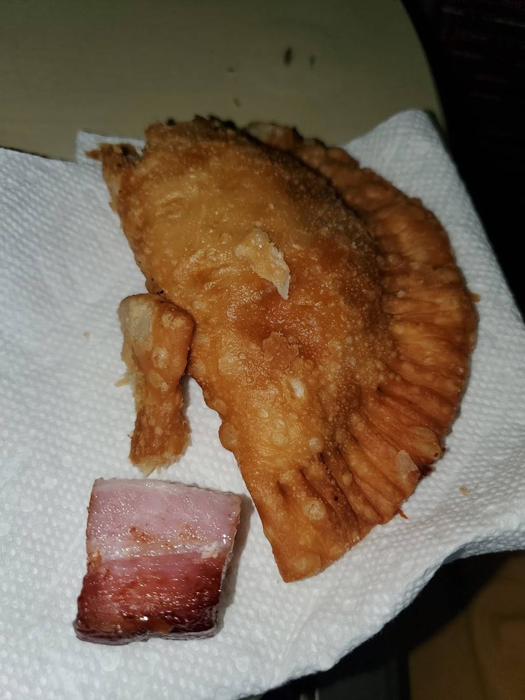 Cafe el Colombiano | bakery | 3118 River Ave, Camden, NJ 08105, USA | 8563428075 OR +1 856-342-8075