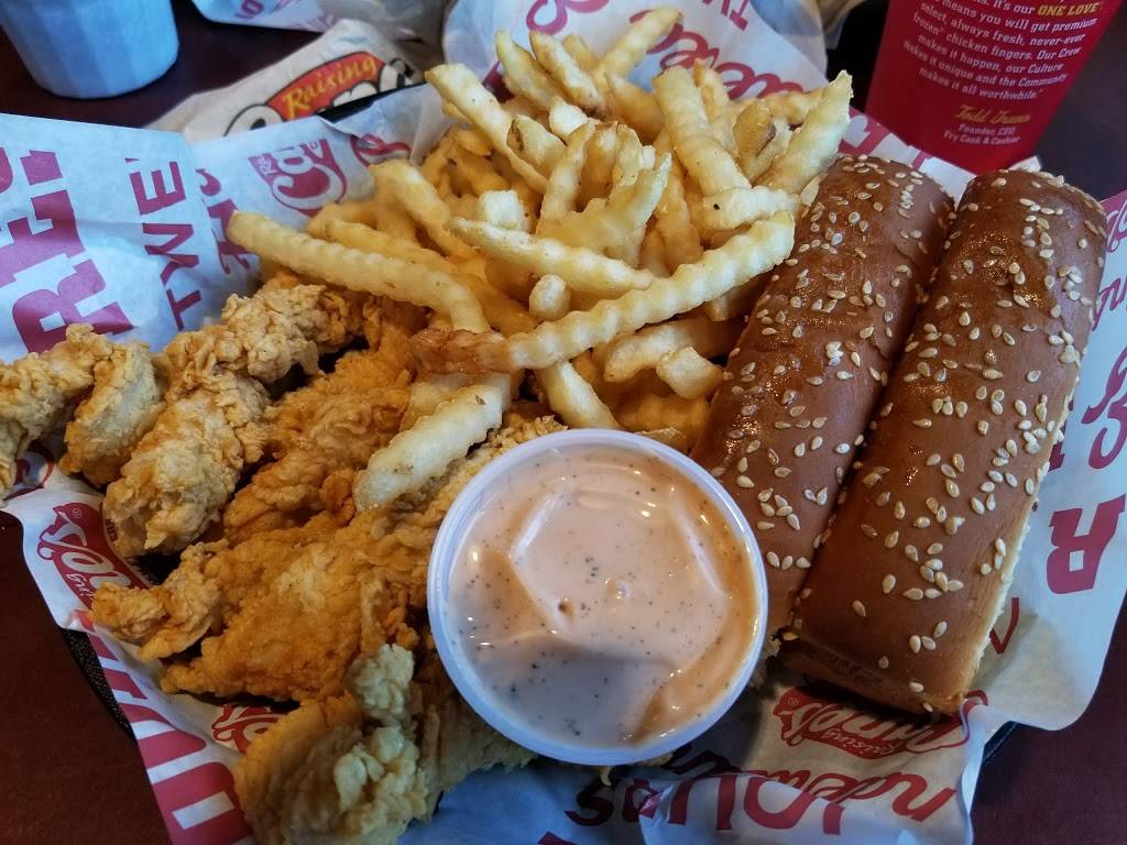 Raising Canes Chicken Fingers | meal takeaway | 781 Hebron Rd, Heath, OH 43056, USA | 7402812660 OR +1 740-281-2660