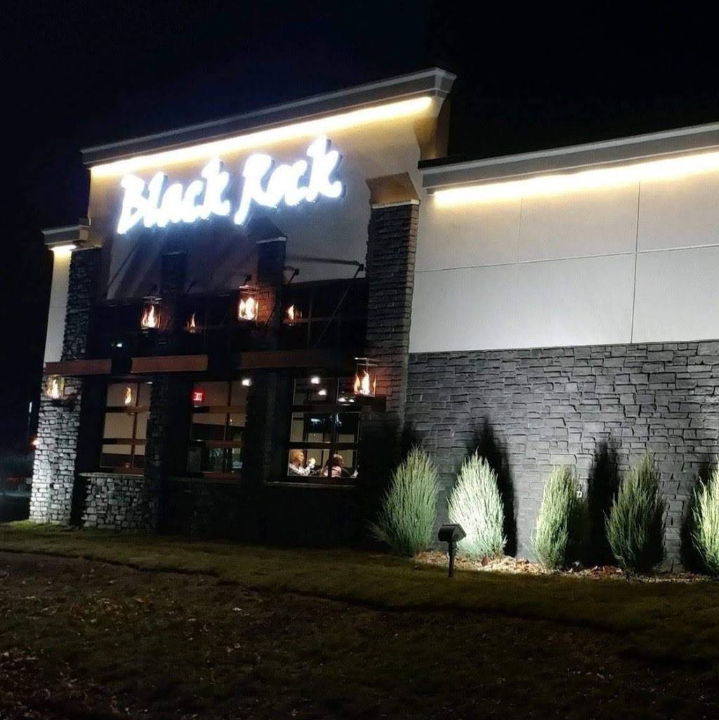 Black Rock Bar & Grill | restaurant | 3776 S State St, Ann Arbor, MI 48108, USA | 7349927625 OR +1 734-992-7625