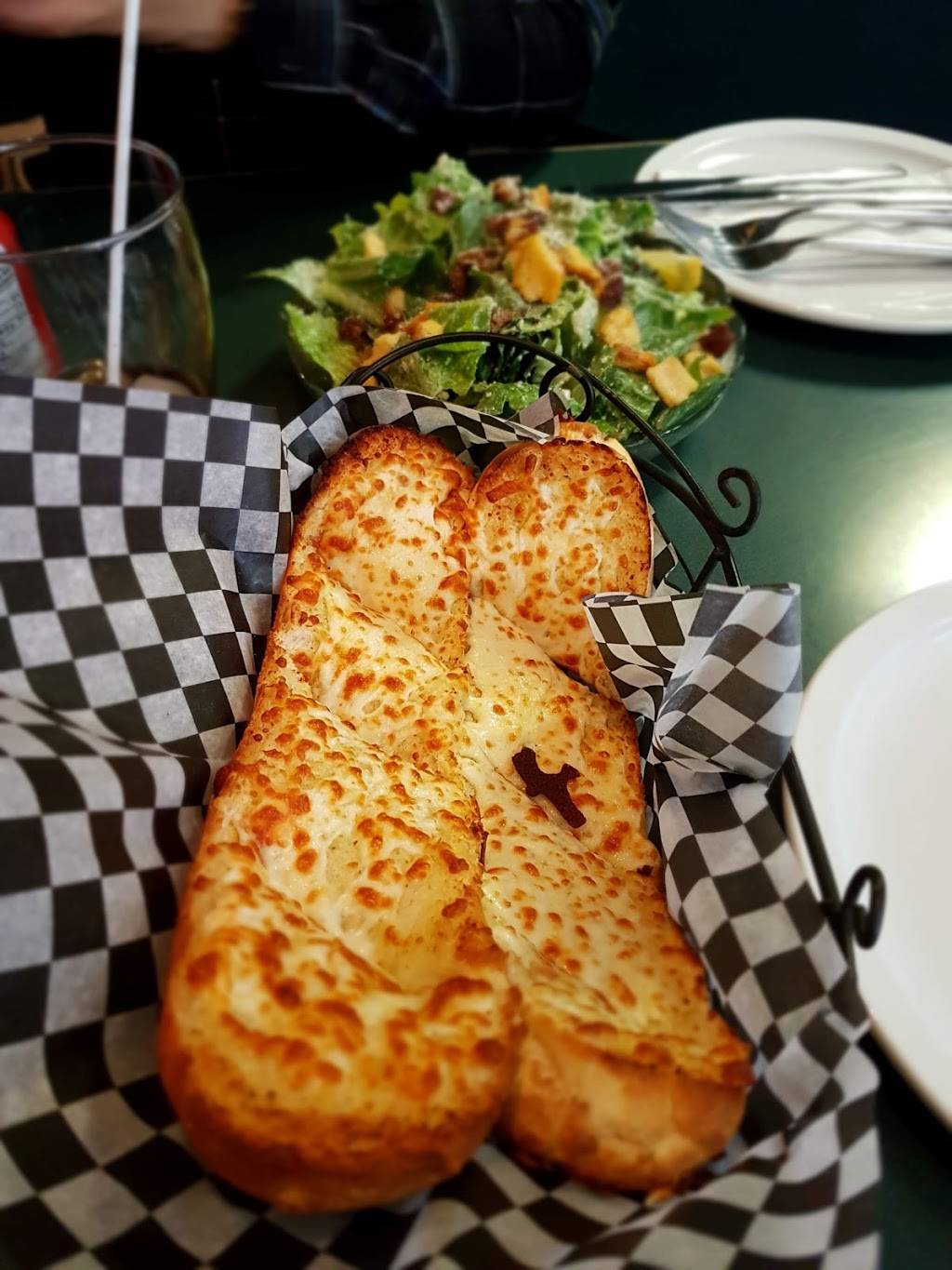 Jims Pizza & Pasta | restaurant | 22 Walton St, Port Hope, ON L1A 1M9, Canada | 9058856313 OR +1 905-885-6313