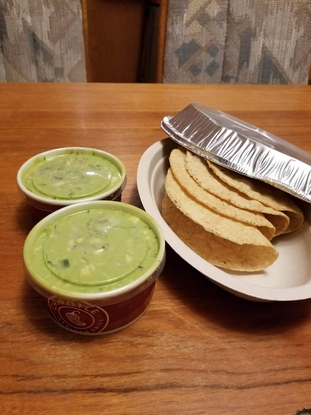 Chipotle Mexican Grill | restaurant | 515 SE Everett Mall Way, Everett, WA 98208, USA | 4252657915 OR +1 425-265-7915