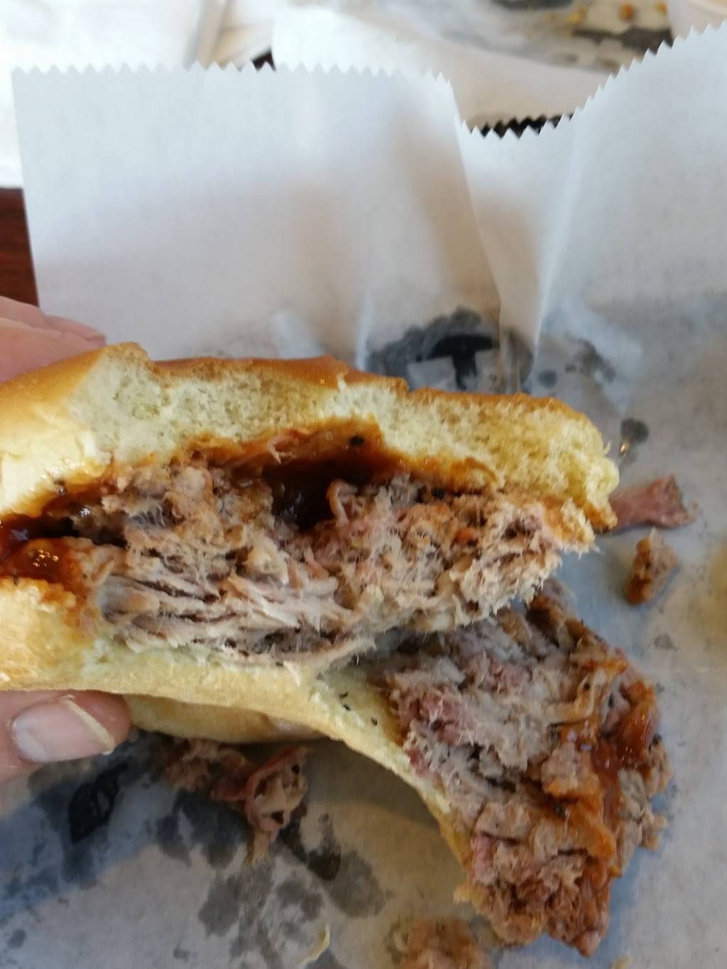 Jimbos Bar-B-Que | restaurant | 801 W Kenwood Dr, Louisville, KY 40214, USA | 5023751888 OR +1 502-375-1888