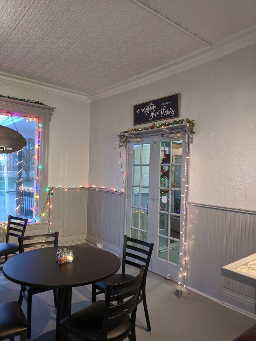 Rogers Hometown Pizzeria | meal delivery | 4 W Church St, Adams, NY 13605, USA | 3152323000 OR +1 315-232-3000