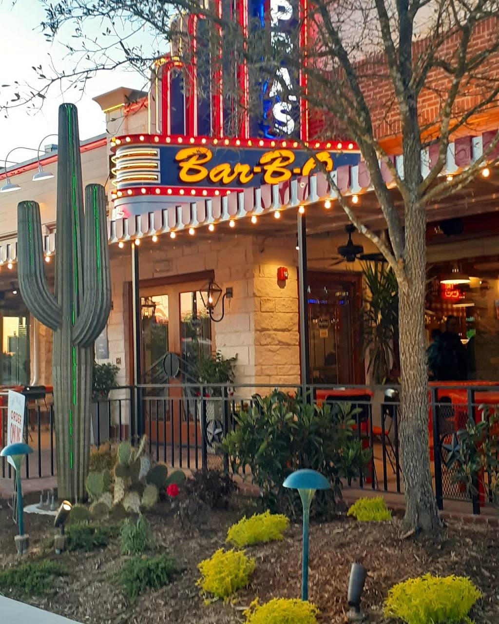 Pappa’s BBQ | restaurant | 1945 S Main St, Duncanville, TX 75137, USA | 9722982049 OR +1 972-298-2049