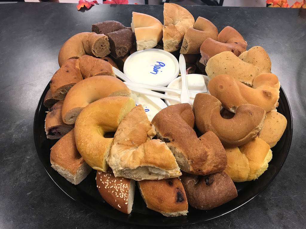 Bagelicious of Bayberry | restaurant | 7608 Oswego Rd #12, Liverpool, NY 13090, USA | 3156526007 OR +1 315-652-6007