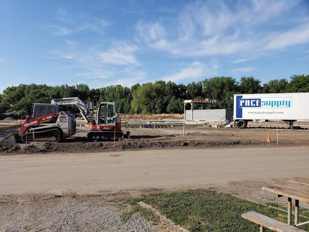 Tower Park Waterfront Grille | restaurant | 14900 W Hwy 12, Lodi, CA 95242, USA | 2093548706 OR +1 209-354-8706