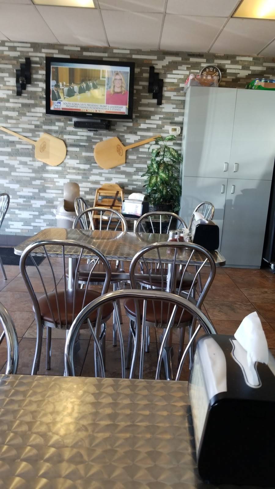 Little Italian Pizza | restaurant | 448 S Cypress Rd, Pompano Beach, FL 33060, USA | 9549410550 OR +1 954-941-0550