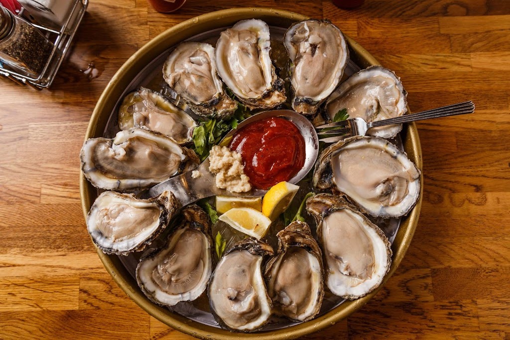 Lulus Seafood Kitchen | restaurant | 5911 R St, Little Rock, AR 72207, USA | 5016632388 OR +1 501-663-2388