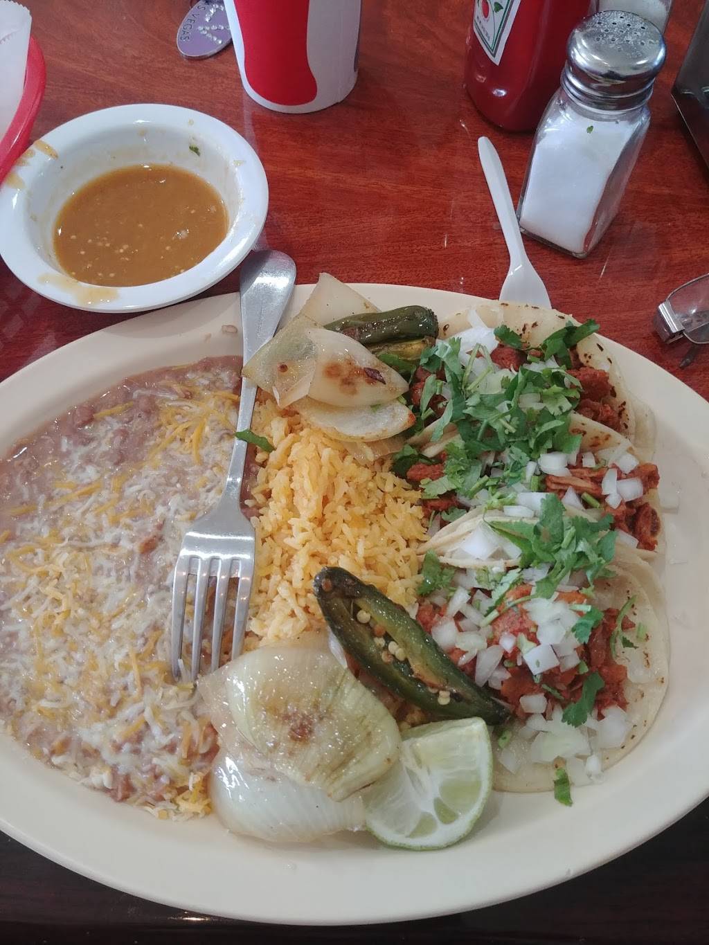 El Coyote Restaurante | restaurant | 1705 E Washington St #108, Colton, CA 92324, USA | 9098721172 OR +1 909-872-1172