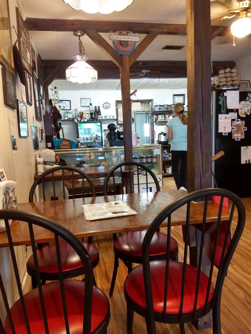 Main Street Diner | restaurant | 226 Main St, Rising Sun, IN 47040, USA | 8124383900 OR +1 812-438-3900