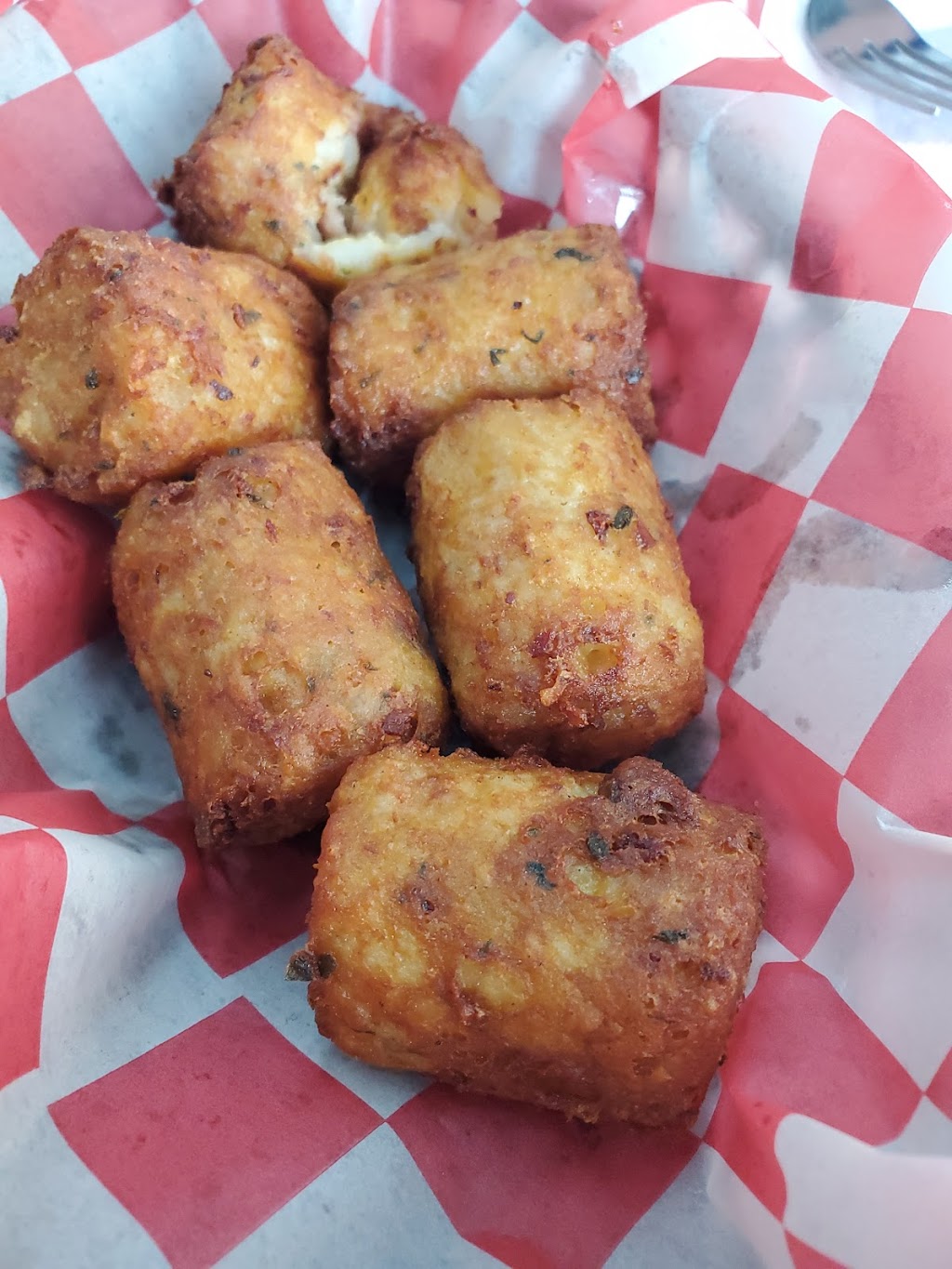 Shelly Newton | restaurant | 109 Center Ave S, Mitchellville, IA 50169, USA | 5159679090 OR +1 515-967-9090