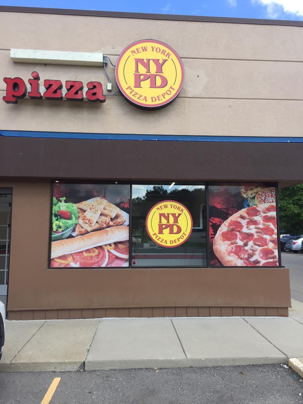 New York Pizza Depot | restaurant | 8023 Grand River Ave, Brighton, MI 48114, USA | 8102259647 OR +1 810-225-9647