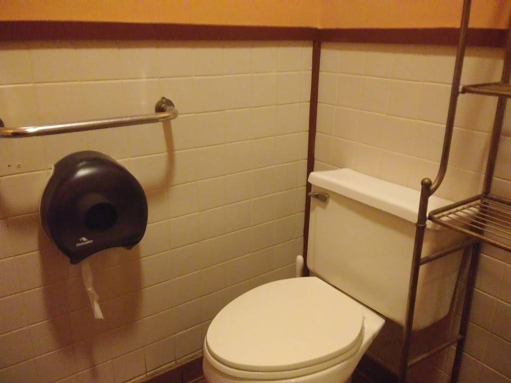 Angelos Pizzeria & Family | meal delivery | 2190, 484 Stillwater Ave, Old Town, ME 04468, USA | 2078273222 OR +1 207-827-3222