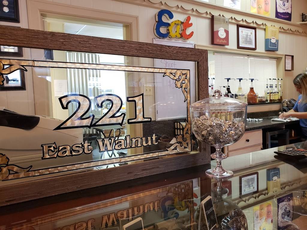 Perfect Day Cafe | cafe | 221 E Walnut St, North Vernon, IN 47265, USA | 8123461100 OR +1 812-346-1100