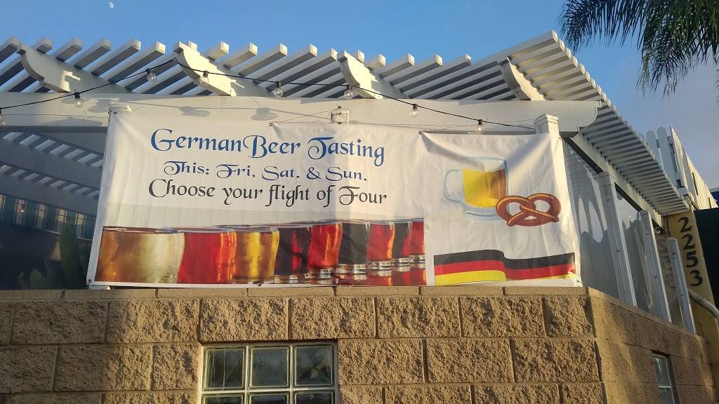 Kaiserhof German American | restaurant | 2253 Sunset Cliffs Blvd, San Diego, CA 92107, USA | 6192240606 OR +1 619-224-0606