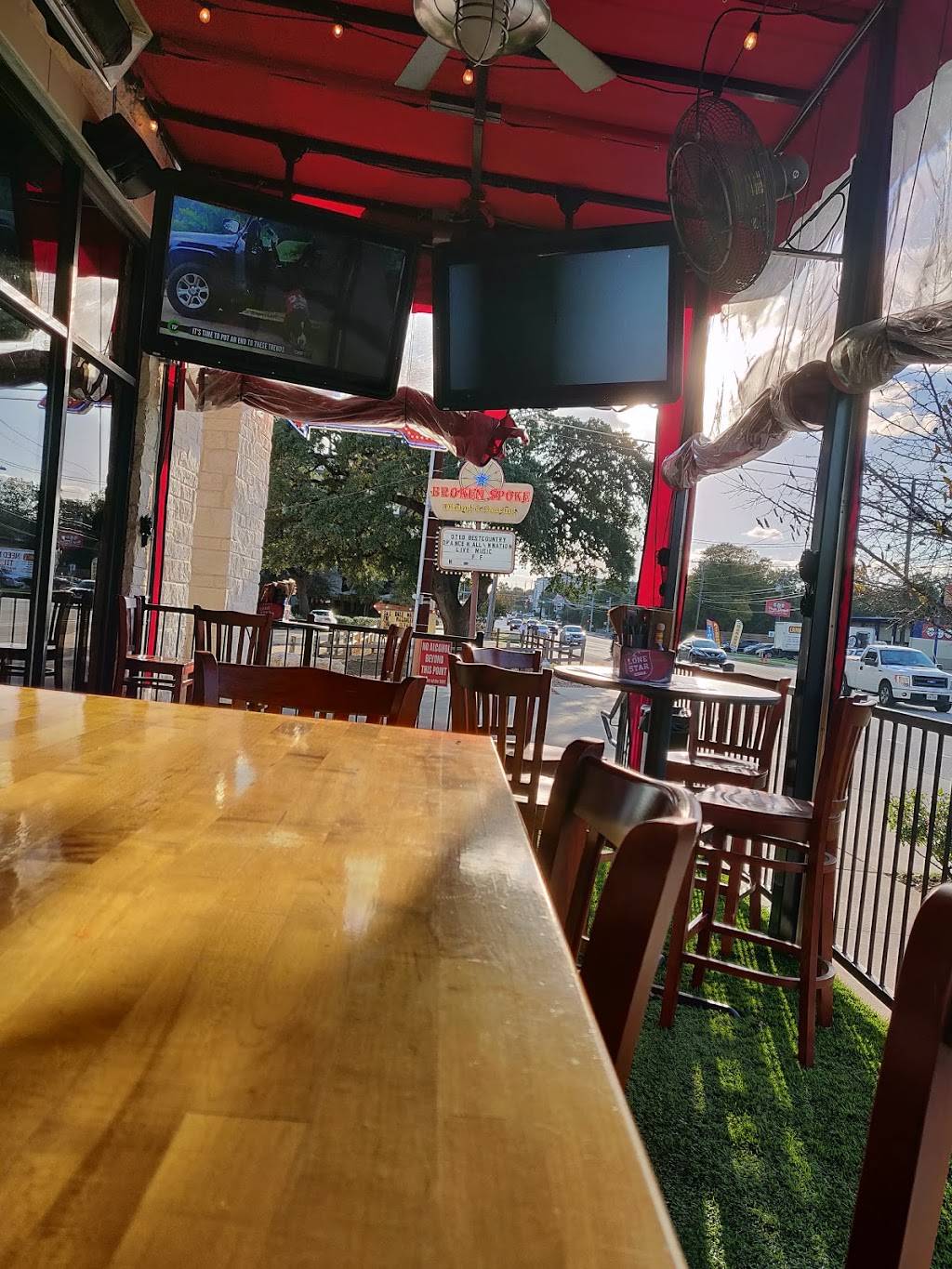 Lavaca St Bar | restaurant | 3121 S Lamar Blvd, Austin, TX 78704, USA | 5122913407 OR +1 512-291-3407