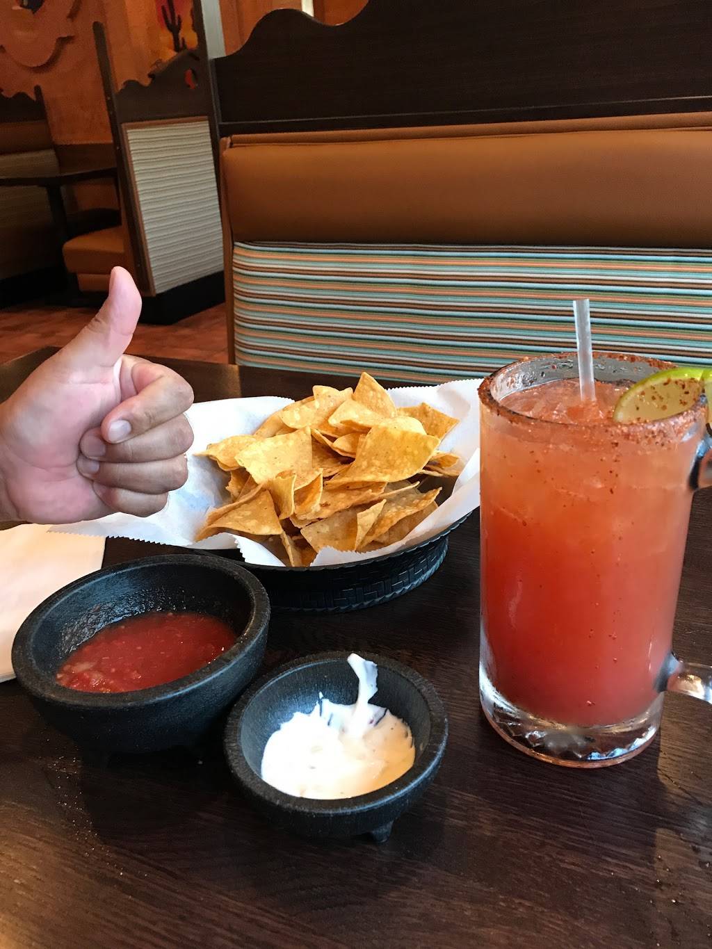 El Loro Mexican Grill | restaurant | 9332 Ensign Ave S, Bloomington, MN 55438, USA | 9524529975 OR +1 952-452-9975