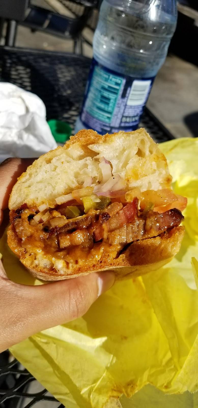 Roxie Deli | meal takeaway | 3340 C St, Sacramento, CA 95816, USA | 9164435402 OR +1 916-443-5402