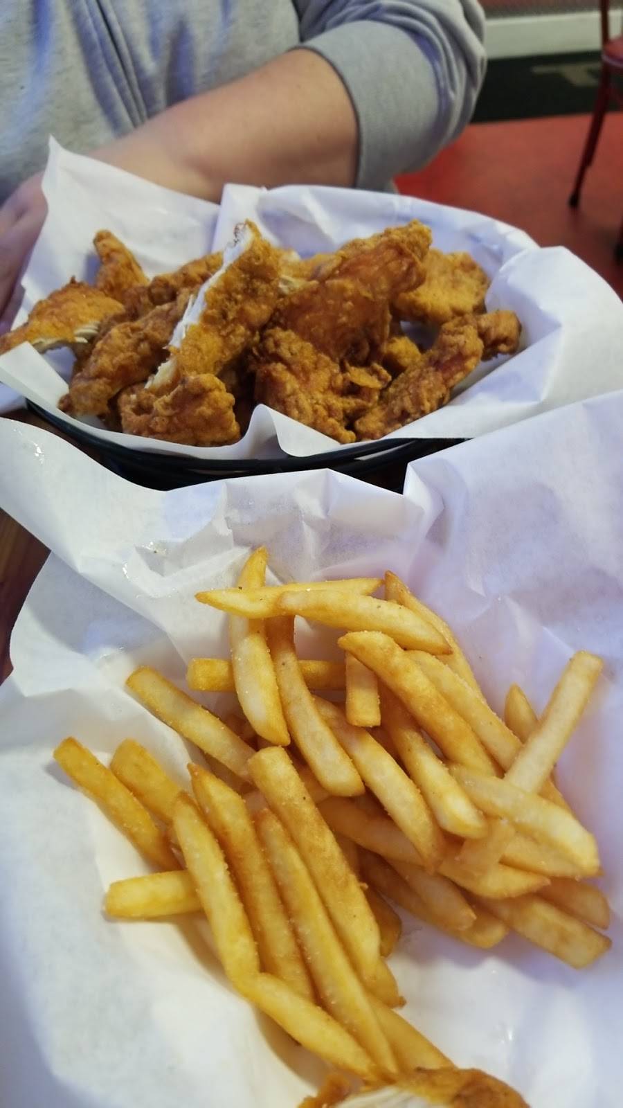 Toxic Wings & Fries | restaurant | 943 River Rd, Eugene, OR 97404, USA | 5416899464 OR +1 541-689-9464