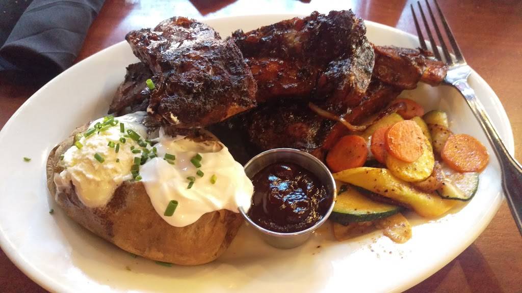 Claim Jumper Restaurants | restaurant | 1111 J St, Sacramento, CA 95814, USA | 9164428200 OR +1 916-442-8200