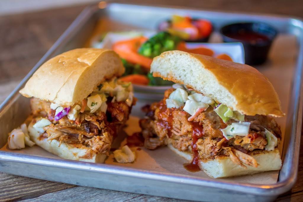 Armadillo Willys Barbecue | restaurant | 1031 N San Antonio Rd, Los Altos, CA 94022, USA | 6509412922 OR +1 650-941-2922