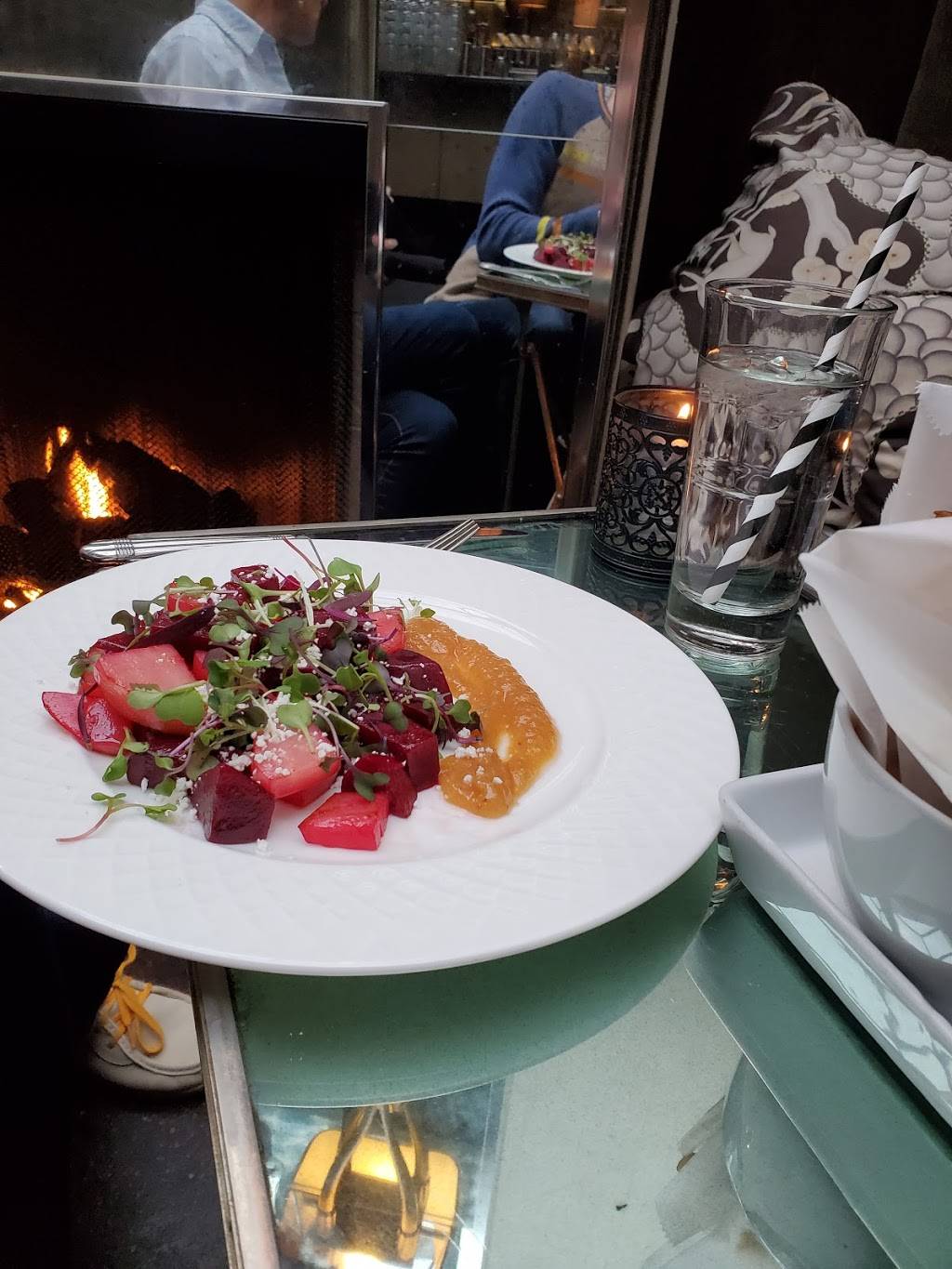 Firefly Tosa | restaurant | 7754 Harwood Ave, Wauwatosa, WI 53213, USA | 4144311444 OR +1 414-431-1444