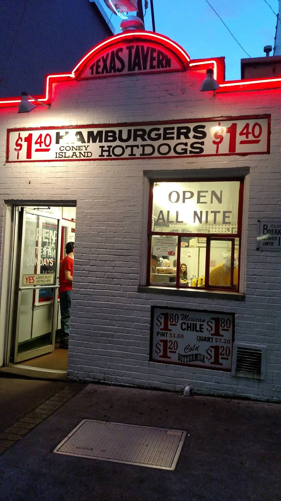 Texas Tavern | meal takeaway | 114 Church Ave SW, Roanoke, VA 24011, USA | 5403424825 OR +1 540-342-4825