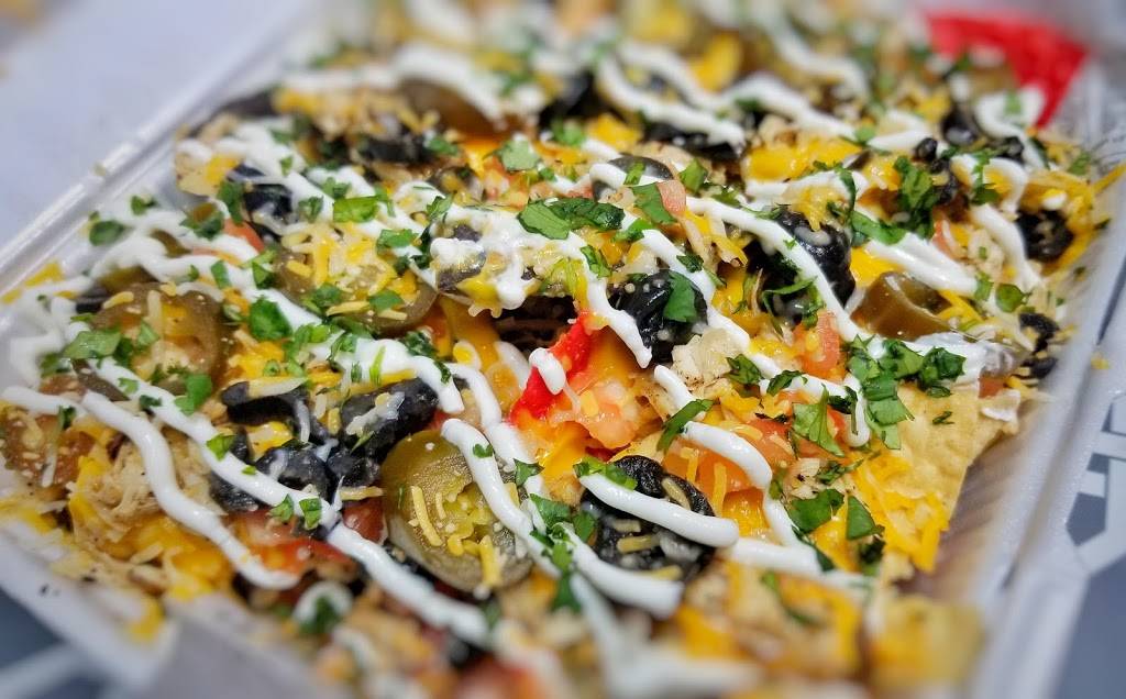 Chucks Place | restaurant | 1447 Historical Plaza Way, Manteca, CA 95336, USA | 2098236196 OR +1 209-823-6196