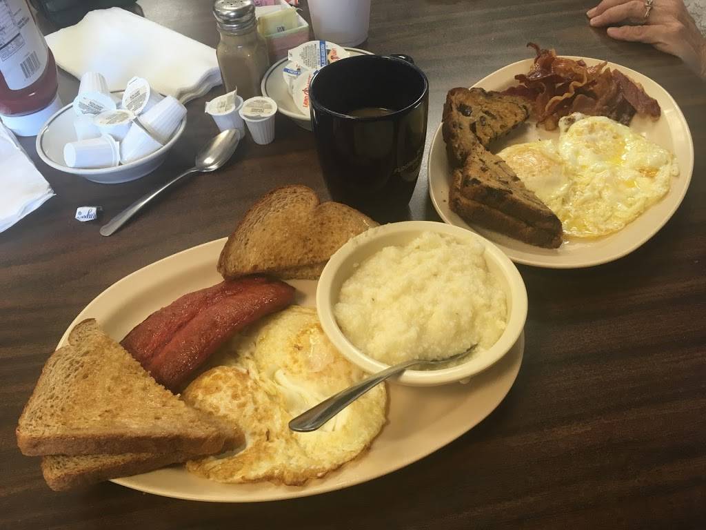 Lunch Box | restaurant | 180 Macon Ave, Jackson, GA 30233, USA | 7705041655 OR +1 770-504-1655