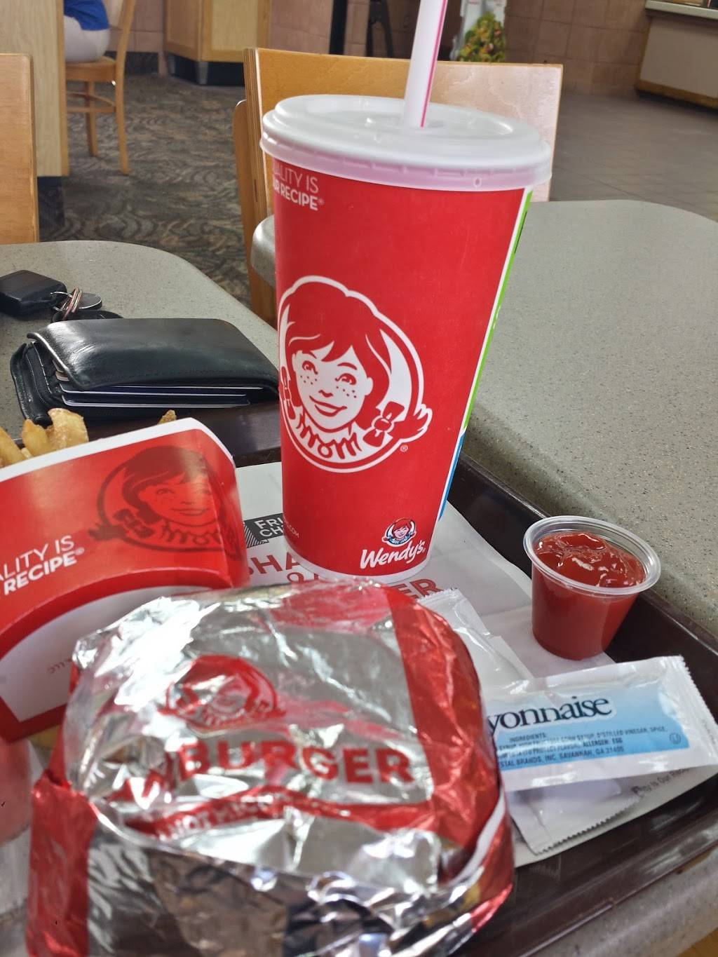 Wendys | restaurant | 10265 Stirling Rd, Cooper City, FL 33328, USA | 9542520024 OR +1 954-252-0024