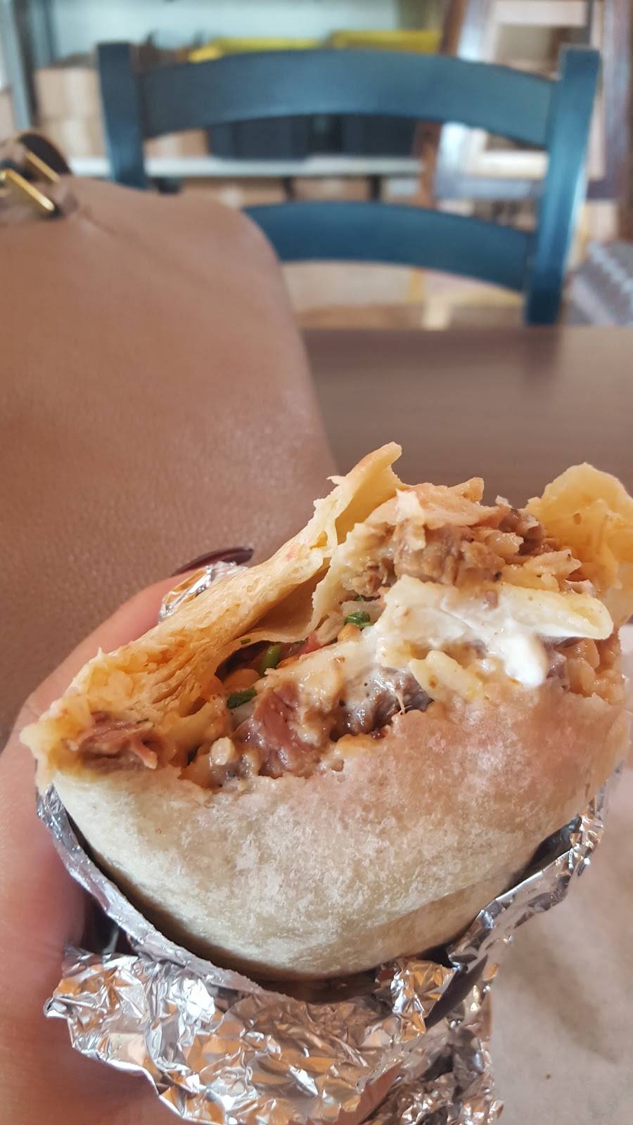 El Grano De Oro | restaurant | 1710 Francisco Blvd, Pacifica, CA 94044, USA | 6503558417 OR +1 650-355-8417